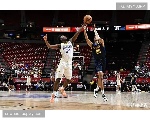 湖人签约落选秀RJ戴维斯三分命中率41%引起关注助力球队外线实力提升 湖人签约落选秀RJ戴维斯三分命中率41%引起关注助力球队外线实力提升